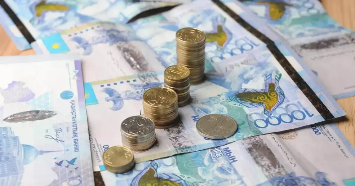 "8 млн теңгенің тең жартысын алып отырған": Павлодар облысында қандастарға бөлінген ақшаны жымқырғандар сотталды