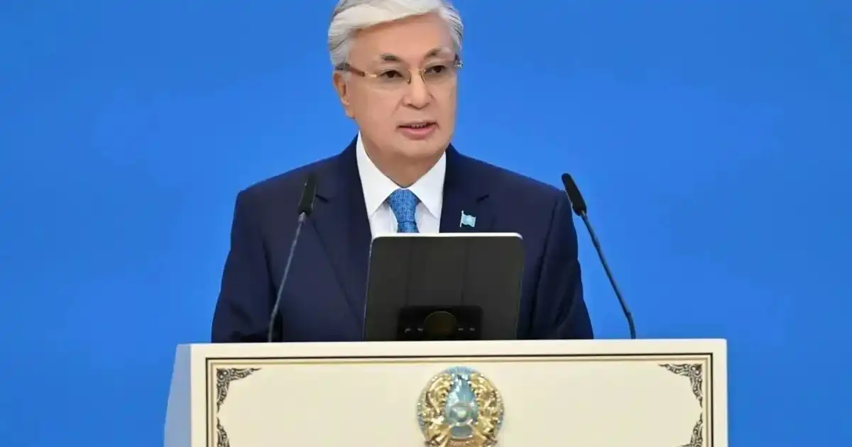 Мектептен тыс жерде оқыс оқиға болса, оған ұстаз жауапты емес – Президент