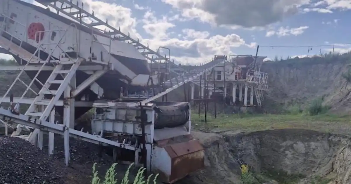 Қазақстандық кәсіпкер заңсыз өндірілген кенді Қытайға сатып, бизнес-орталық, пәтер және көлік алған