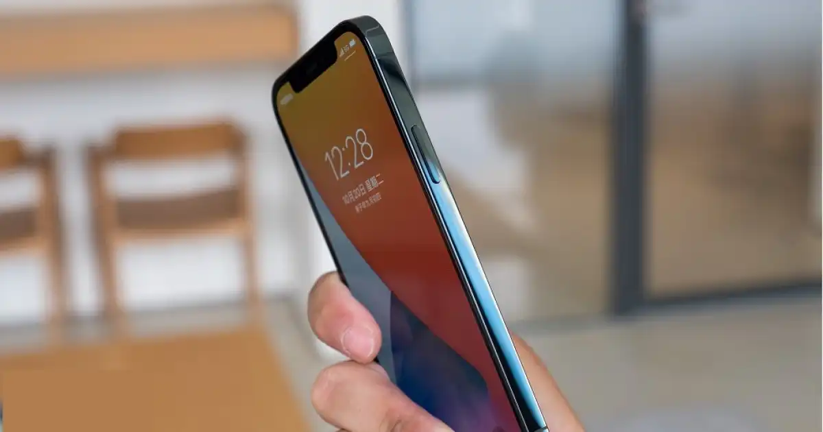 Алматы облысында  үш салық қызметкері пара есебінде екі iPhone алған