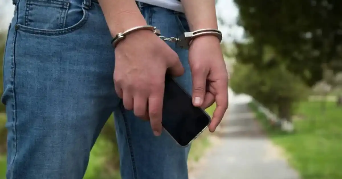 Абай облысында 20 жастағы қыз үй маңынан өлі табылды