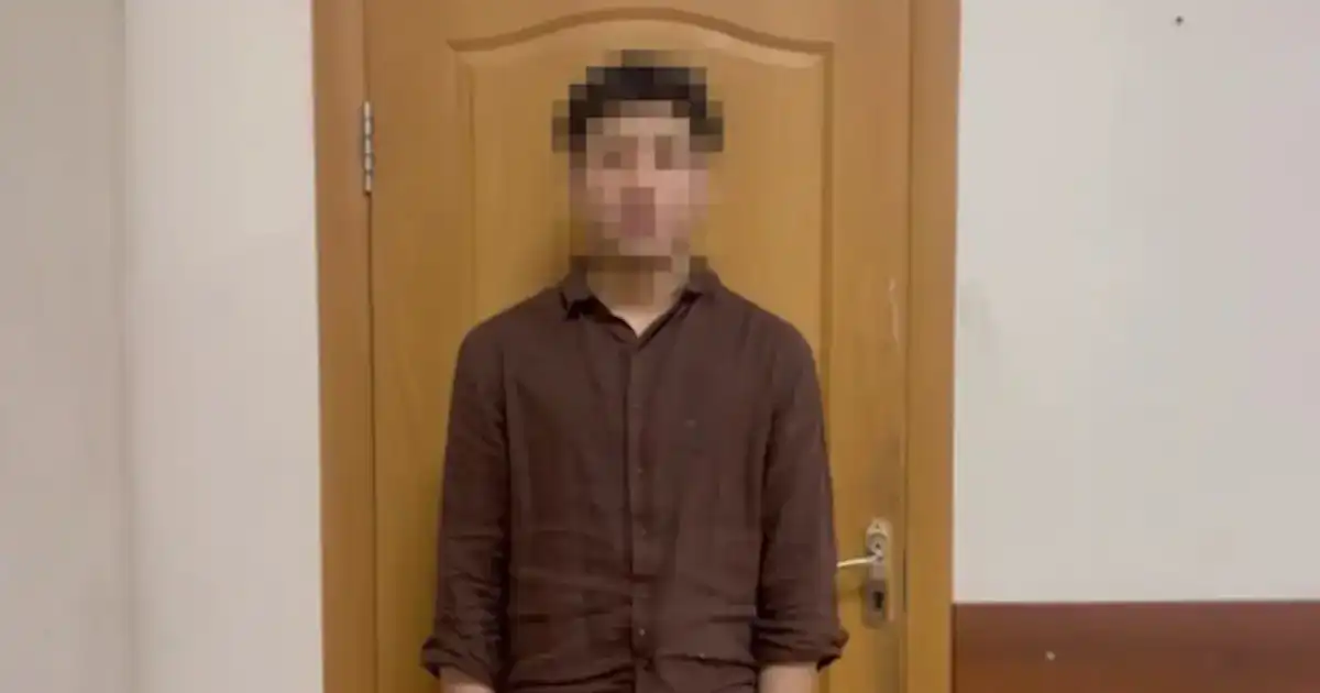 «Әскерде командирім зорлады»: Threads-те аянышты жазба жариялап, ақша жинаған жігіт 3 жылға сотталды