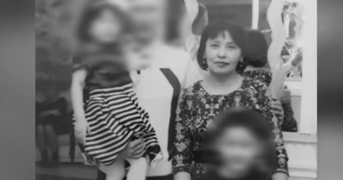 Артында екі баласы қалды: Семейде ер адам әйелін 27 рет битамен ұрып өлтірген