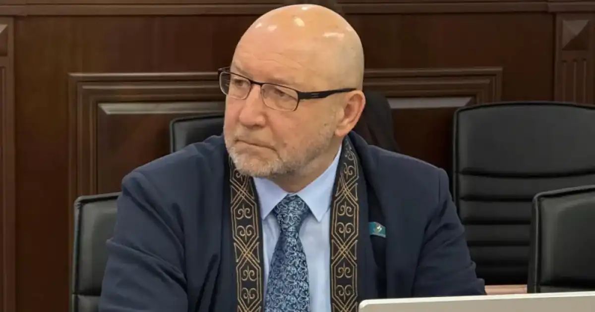 Алты адам қаза тауып, бір жұмысшы аман қалды: сүт фермасындағы оқиғаға қатысты депутат ұсталды