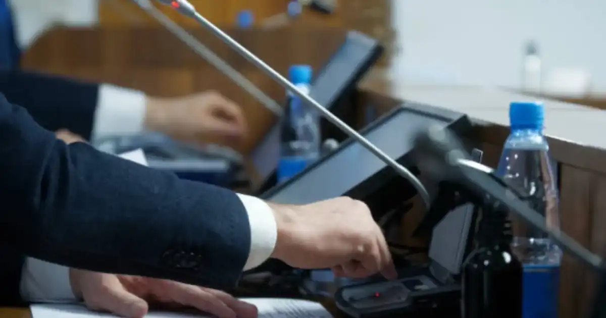 Құрылтай құрамына өткен 4 партия депутаттар тізімін бекітті
