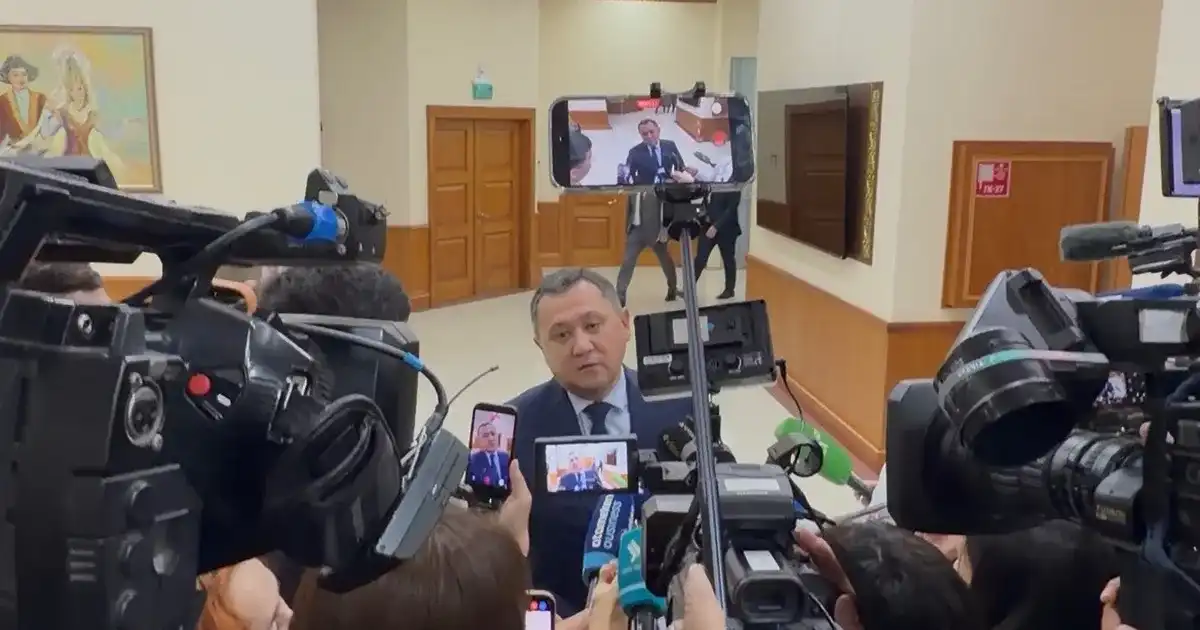 Депутаттарға жүгіріп барып сұрақ қоюға болмайды: Құрылтайда БАҚ жұмысы өзгереді