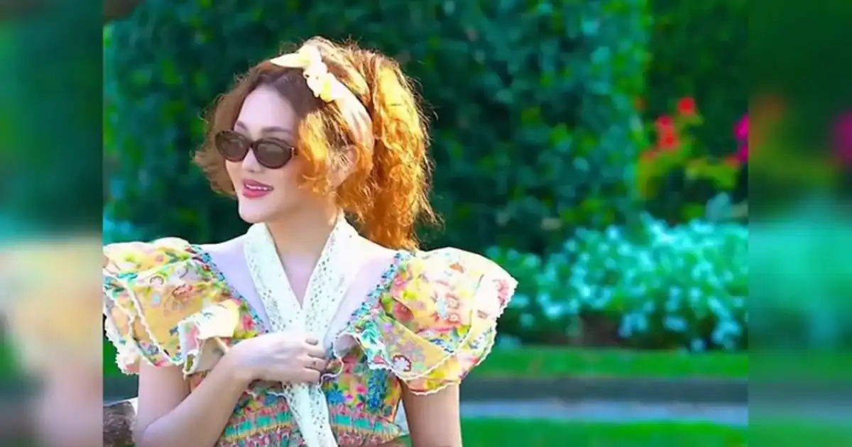 Ерке Есмахан Италиядағы жаңа видеосын көрсетіп, жазды қалай өткізгенін айтты