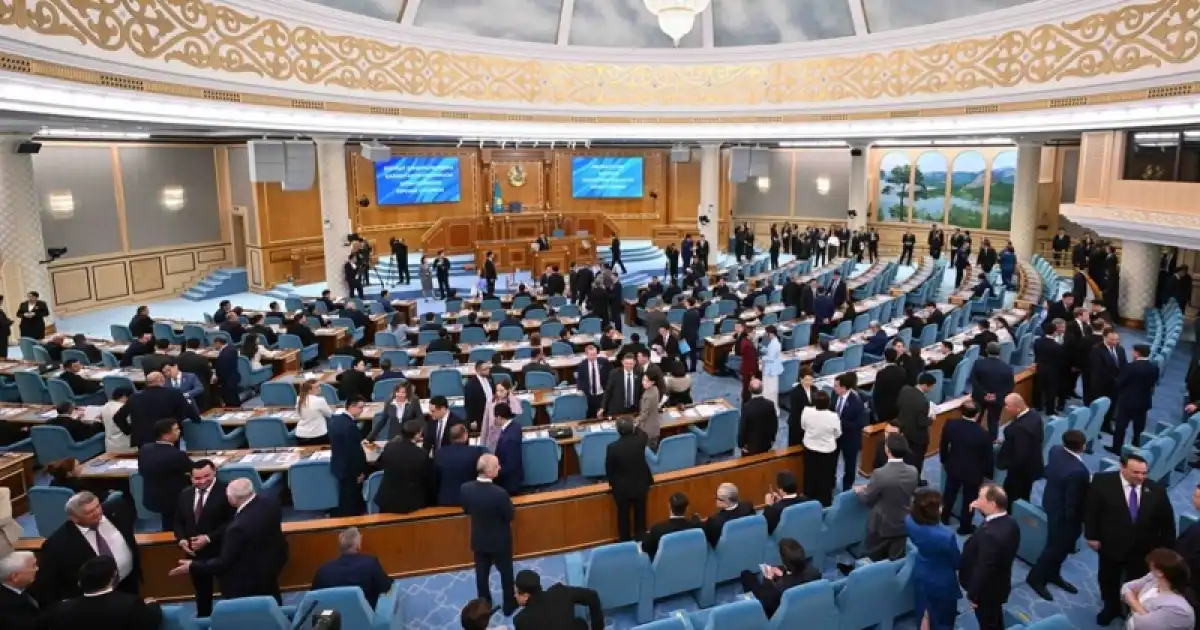Құрылтай депутаттарының жалақысы қанша екені белгілі болды