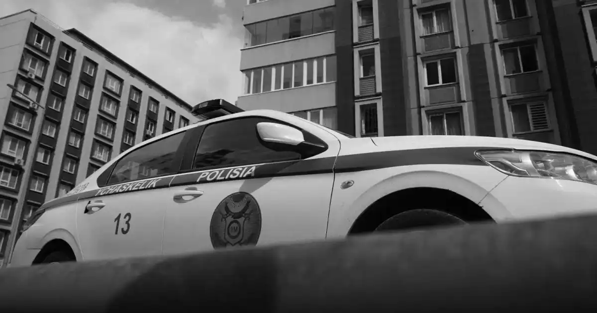 Астанада әйел 15-қабаттан бала жатқан арбаның үстіне құлады: Екеуі де көз жұмды