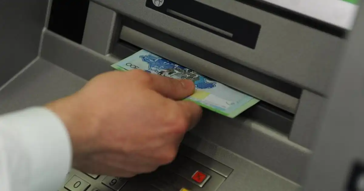 Қазақстандық банкоматтан 600 мың теңгені алып кеткен: соңы немен аяқталғаны белгілі болды