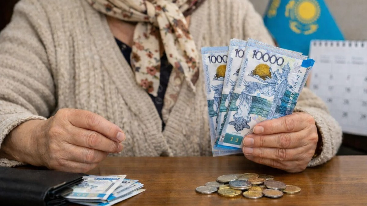 Қарттар күні: биыл кімдерге біржолғы көмек беріледі?